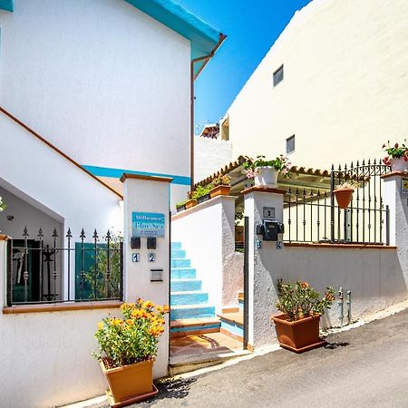 Affittacamere Blue Sea Posada  Exterior photo